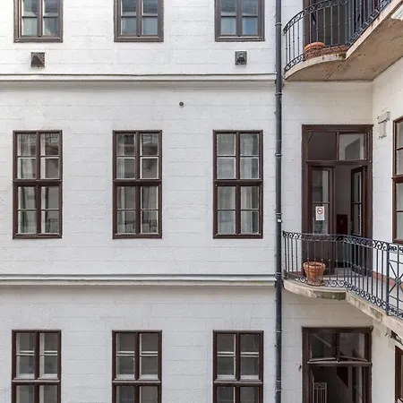 Vr2 Stylish In The Centre 아파트 *